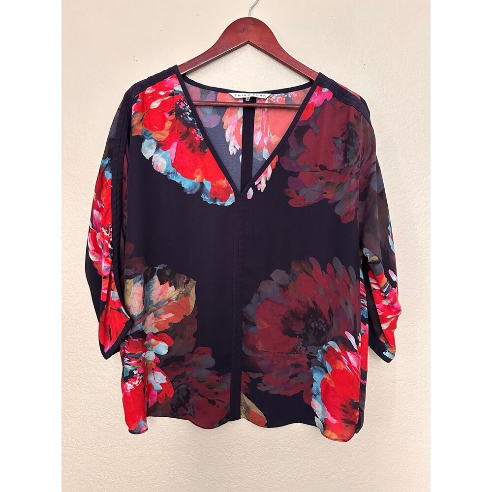 Trina Turk Women's Blouse Vibrant Silk‎ Floral Designer Mature Career Flowy Med
